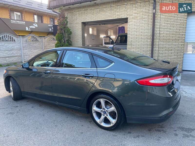 Седан Ford Fusion 2015 в Боярке