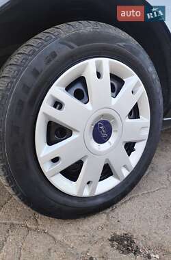 Хэтчбек Ford Fusion 2007 в 