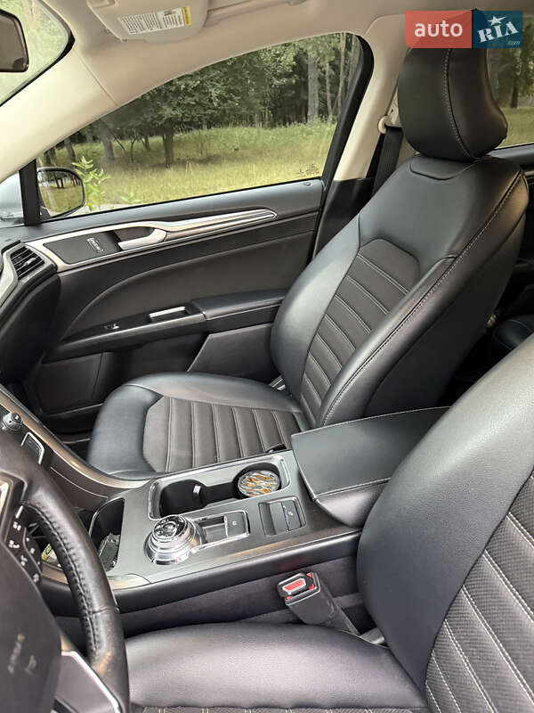 Седан Ford Fusion 2017 в Киеве