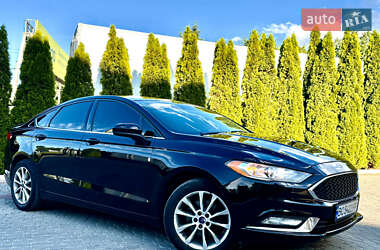 Седан Ford Fusion 2016 в 