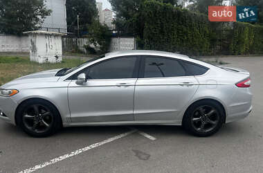 Седан Ford Fusion 2015 в Києві