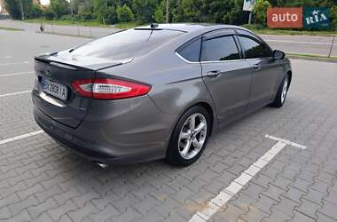 Седан Ford Fusion 2014 в 