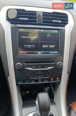Седан Ford Fusion 2014 в 