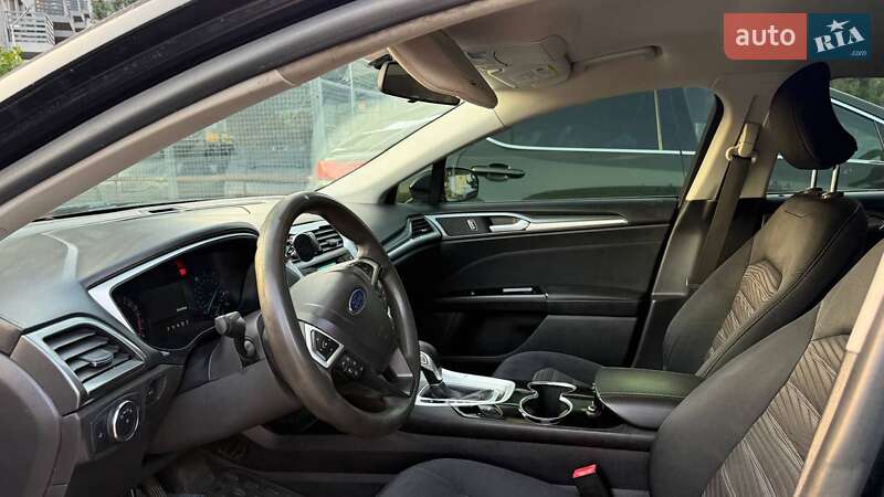 Седан Ford Fusion 2015 в Києві