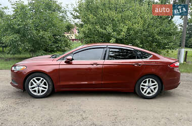 Седан Ford Fusion 2014 в 
