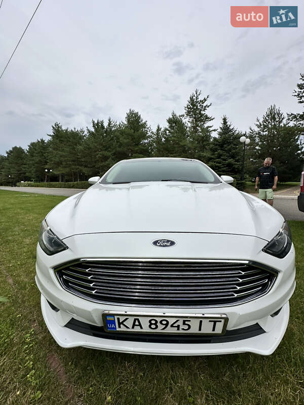 Седан Ford Fusion 2016 в Киеве