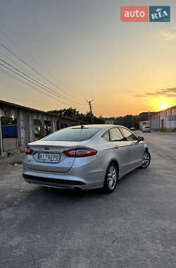 Седан Ford Fusion 2014 в 