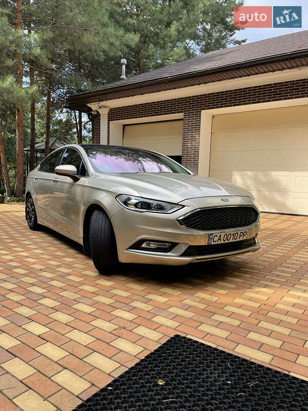 Седан Ford Fusion 2017 в Киеве