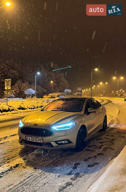 Седан Ford Fusion 2017 в 