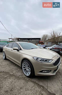 Седан Ford Fusion 2017 в 