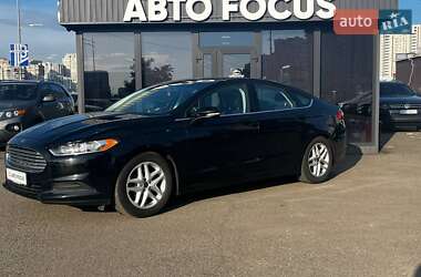 Седан Ford Fusion 2016 в 