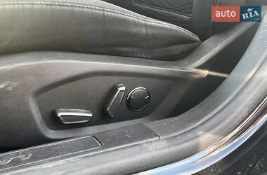 Седан Ford Fusion 2016 в 