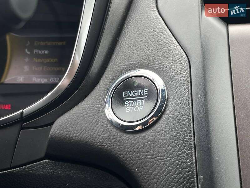 Седан Ford Fusion 2017 в Львові