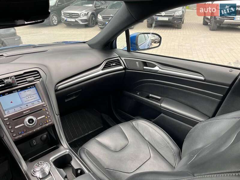 Седан Ford Fusion 2017 в Львові