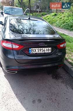 Седан Ford Fusion 2014 в Львове