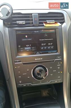 Седан Ford Fusion 2014 в Львове