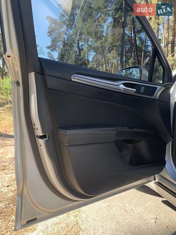 Седан Ford Fusion 2018 в Черкасах фото 34 Седан Ford Fusion 2018 в Черкасах