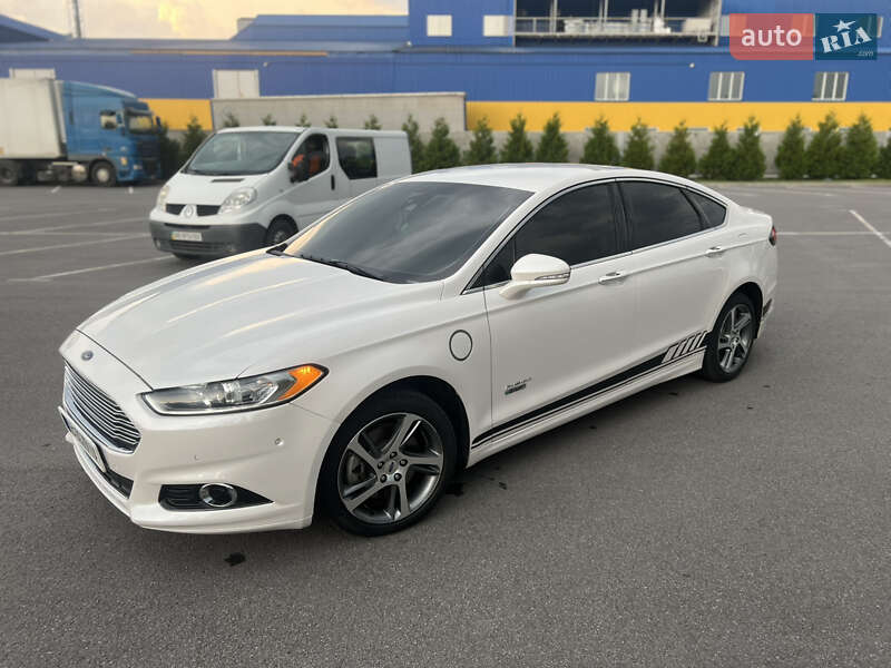 Седан Ford Fusion 2014 в Хмельнике
