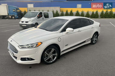 Седан Ford Fusion 2014 в 