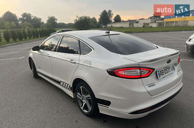 Седан Ford Fusion 2014 в 