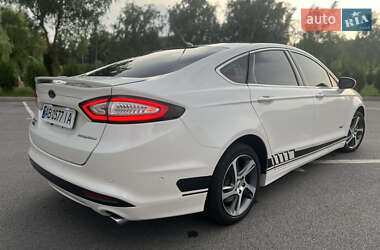 Седан Ford Fusion 2014 в 
