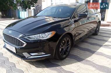 Седан Ford Fusion 2018 в 
