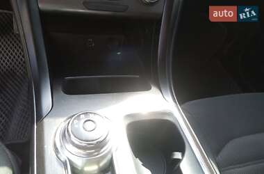 Седан Ford Fusion 2018 в 