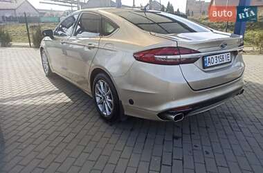 Седан Ford Fusion 2016 в 
