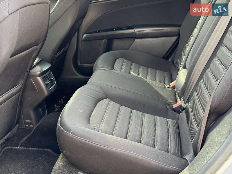 Седан Ford Fusion 2015 в Виннице