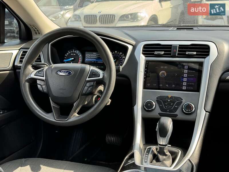 Седан Ford Fusion 2015 в Виннице