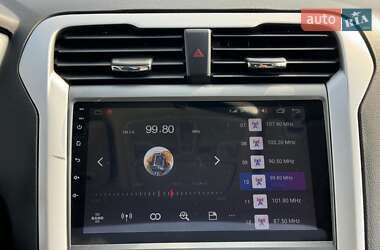 Седан Ford Fusion 2015 в 