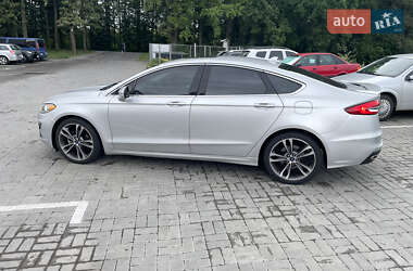 Седан Ford Fusion 2018 в 