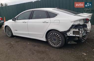 Седан Ford Fusion 2017 в 