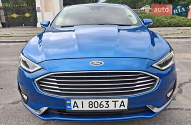 Седан Ford Fusion 2018 в 
