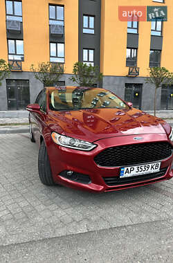 Седан Ford Fusion 2015 в 