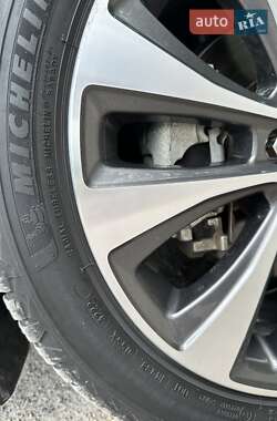 Седан Ford Fusion 2019 в 