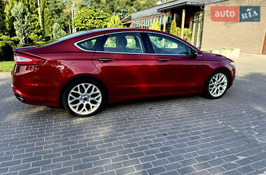 Седан Ford Fusion 2014 в 