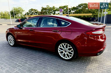 Седан Ford Fusion 2014 в 
