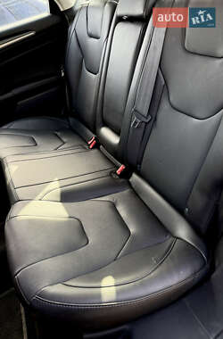 Седан Ford Fusion 2014 в 