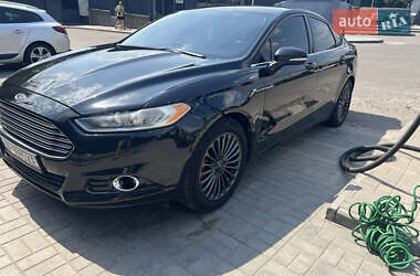 Седан Ford Fusion 2013 в 