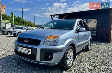 Хэтчбек Ford Fusion 2006 в Черновцах
