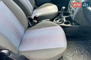 Хэтчбек Ford Fusion 2006 в 
