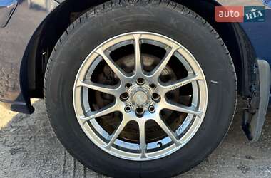 Хэтчбек Ford Fusion 2011 в 