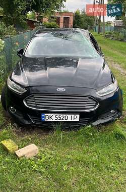 Седан Ford Fusion 2016 в Сарнах