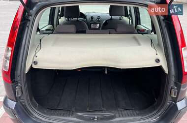 Хэтчбек Ford Fusion 2009 в 