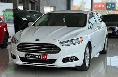 Седан Ford Fusion 2015 в Одесі