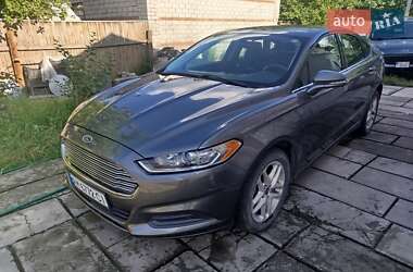 Седан Ford Fusion 2013 в 