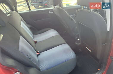 Хэтчбек Ford Fusion 2008 в 