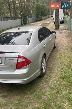 Седан Ford Fusion 2011 в 