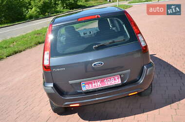 Хэтчбек Ford Fusion 2009 в 